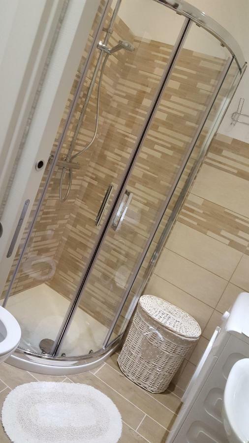 Le Dimore Di Magda Suite & Rooms โปลีญาโนอามาเร ภายนอก รูปภาพ