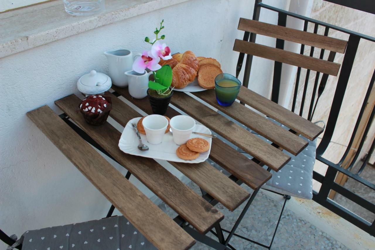Le Dimore Di Magda Suite & Rooms โปลีญาโนอามาเร ภายนอก รูปภาพ
